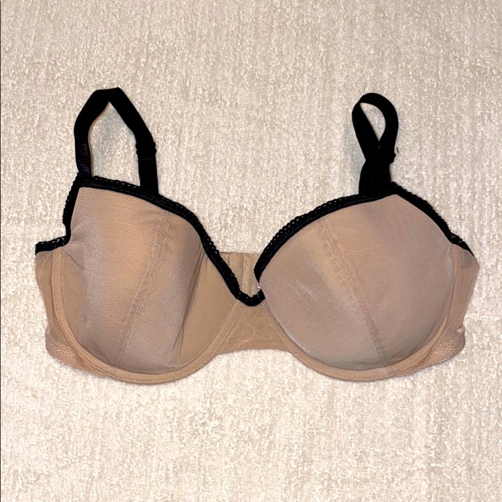 Victoria Secret 36D lined underwire bra